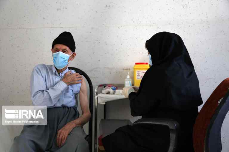 ۴۰ درصد افراد بالای ۸۰ سال آذربایجان شرقی واکسن کرونا دریافت کردند