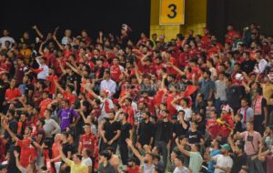 تماشاگران تراکتور منادیان اصالت آذربایجان در فوتبال ایران