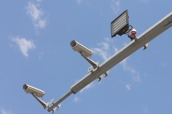 دوربین های پلاک خوان با هدف پایش تصویری ورود ممنوع خودروهای سواری به مسیر BRT نصب شد