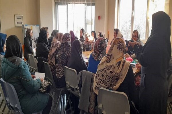 همزمان با بزرگداشت هفته زن کارگاه توانمندسازی بانوان در پارک شمس تبریزی برگزار شد