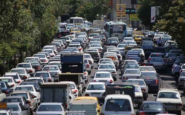 پیام شهروند؛ ترافیک طاقت فرسای خیابانهای تبریز کی حل می شود؟ پیام شهروند؛ ترافیک طاقت فرسای خیابانهای تبریز کی حل می شود؟
