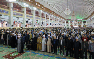 خاموشی لوسترهای مصلای به دستور امام جمعه تبریز