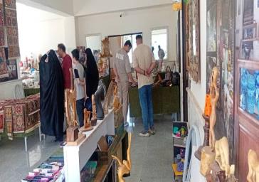 استقبال گردشگران از نمایشگاه دائمی صنایع دستی مرکز فرهنگی گردشگری شهریار استقبال گردشگران از نمایشگاه دائمی صنایع دستی مرکز فرهنگی گردشگری شهریار