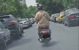 صدور گواهینامه موتورسیکلت برای بانوان نیازمند اصلاح قانون است