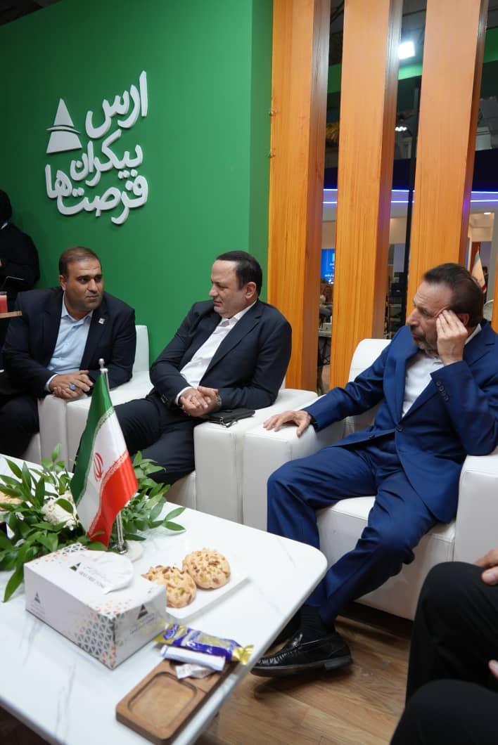 منطقه آزاد ارس دروازه طلایی ارتباط ایران با اوراسیا است منطقه آزاد ارس دروازه طلایی ارتباط ایران با اوراسیا است