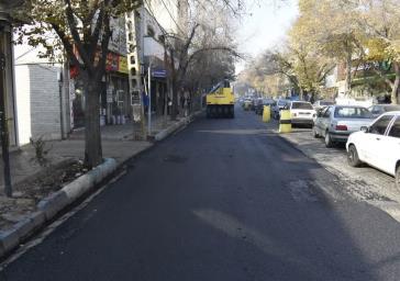 آغاز عملیات آسفالت ریزی خیابان ششگلان آغاز عملیات آسفالت ریزی خیابان ششگلان