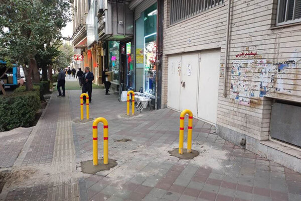 نصب بیش از ۲۰۰۰ موانع ترافیکی در ورودی پیاده راه های حوزه منطقه ۳