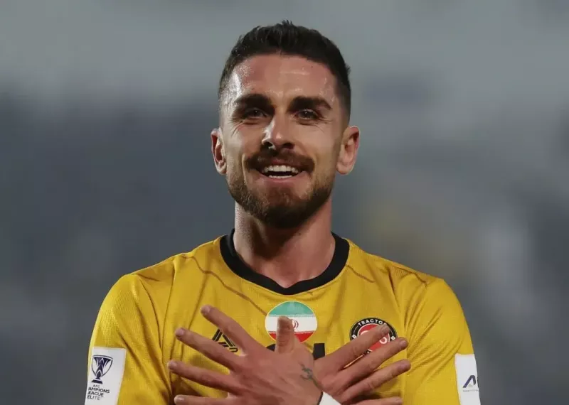 صدرنشینی تراکتور با موشک آلبانیایی مدل ۲+۹۰