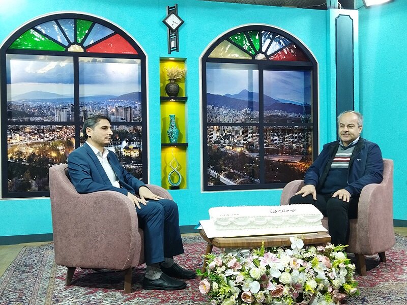 تشریح پروژههای عمرانی، خدماتی و ورزشی توسط شهردار منطقه ۲ تشریح پروژههای عمرانی، خدماتی و ورزشی توسط شهردار منطقه ۲