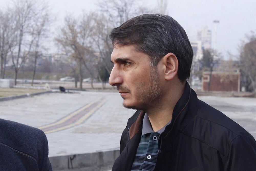 بهسازی پارکینگ ائل گلی توسط شهرداری منطقه ۲ با انجام کف سازی