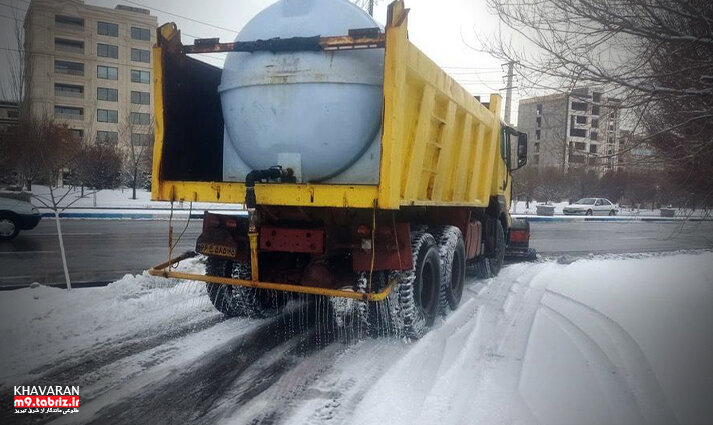 برفروبی و یخزدایی معابر و مدارس حوزه استحفاظی شهرداری منطقه ۹ برفروبی و یخزدایی معابر و مدارس حوزه استحفاظی شهرداری منطقه ۹