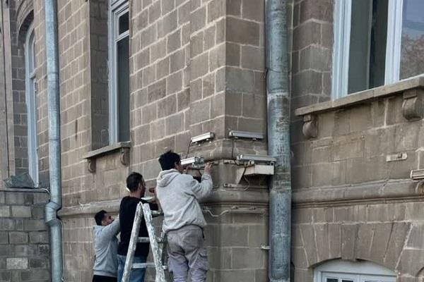 نوسازی سیستم نورپردازی، در عمارت تاریخی ساعت نوسازی سیستم نورپردازی، در عمارت تاریخی ساعت
