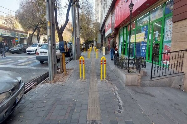 ۳-جو منطقه‌ نین پیاده‌ یولارینین گیریشینده مین‌دن چوخ ترافیک مانعی قورولدو