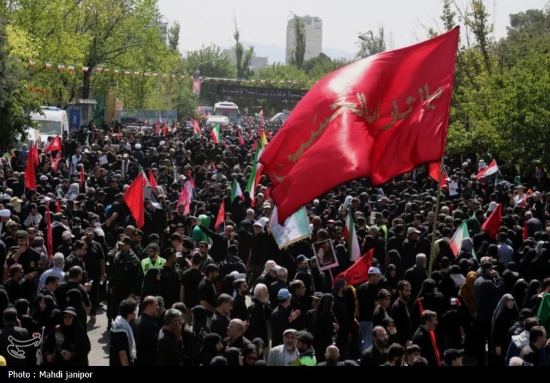 امام خمینی (ره) مصلاسیندا بؤیوک ماتم و تاریخی وداع