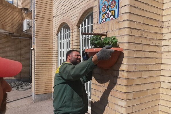ساماندهی فضای سبز مدارس منطقه ۸ تبریز در قالب طرح «استقبال از مهر»