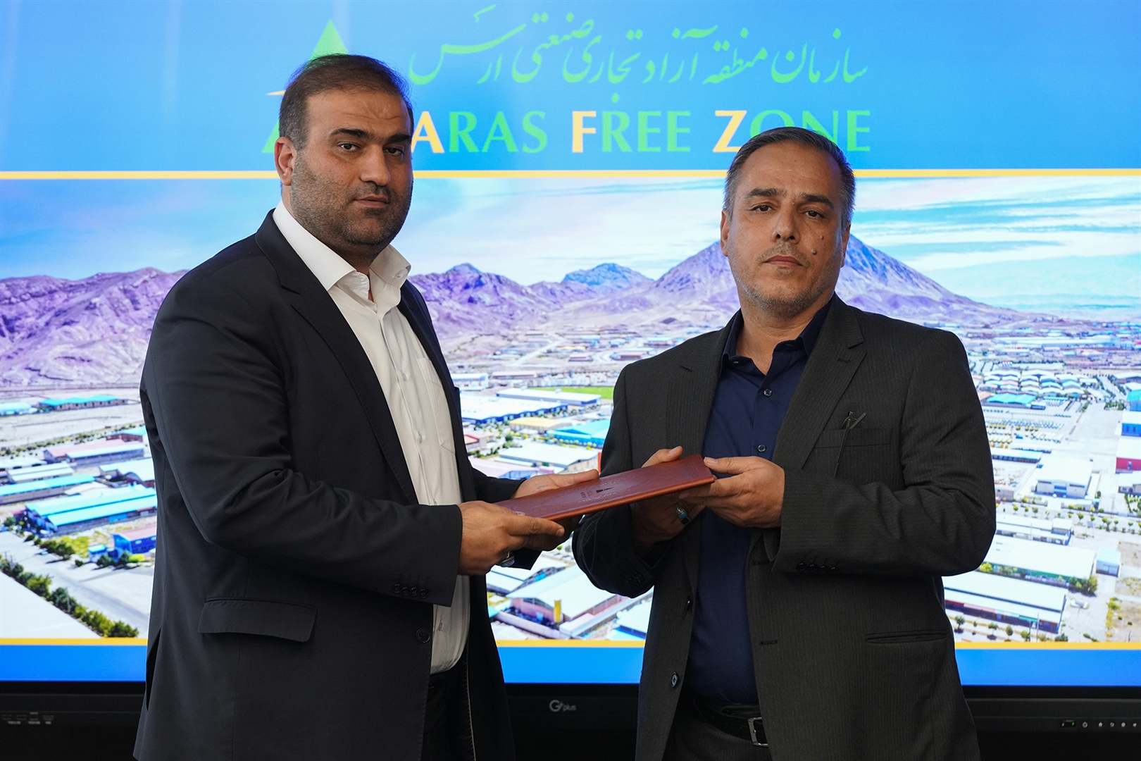 سرپرست معاونت فرهنگی، اجتماعی و گردشگری سازمان منطقه آزاد ارس معرفی شد سرپرست معاونت فرهنگی، اجتماعی و گردشگری سازمان منطقه آزاد ارس معرفی شد