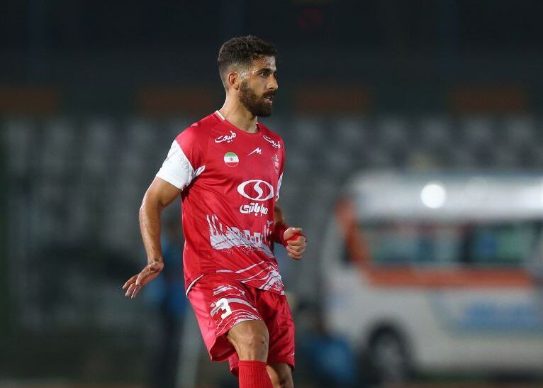اولین خرید تراکتور از پرسپولیس آمد اولین خرید تراکتور از پرسپولیس آمد