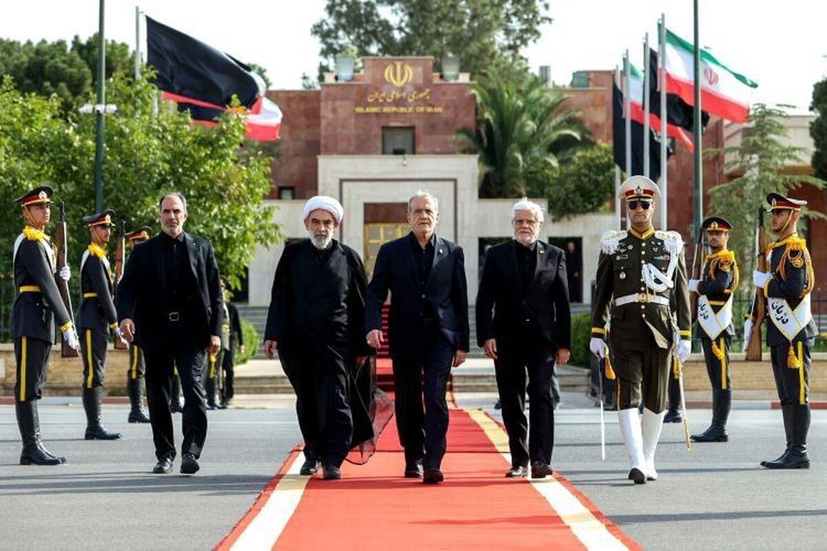 سفر پزشکیان به جمهوری آذربایجان سفر پزشکیان به جمهوری آذربایجان