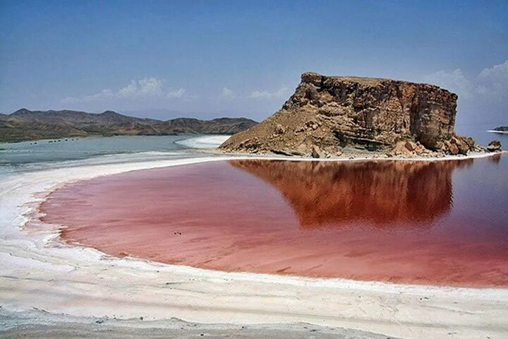 احیای دریاچه ارومیه ضرورتی انکارناپذیر؛ طرحهای دو دهه گذشته جواب نداد احیای دریاچه ارومیه ضرورتی انکارناپذیر؛ طرحهای دو دهه گذشته جواب نداد