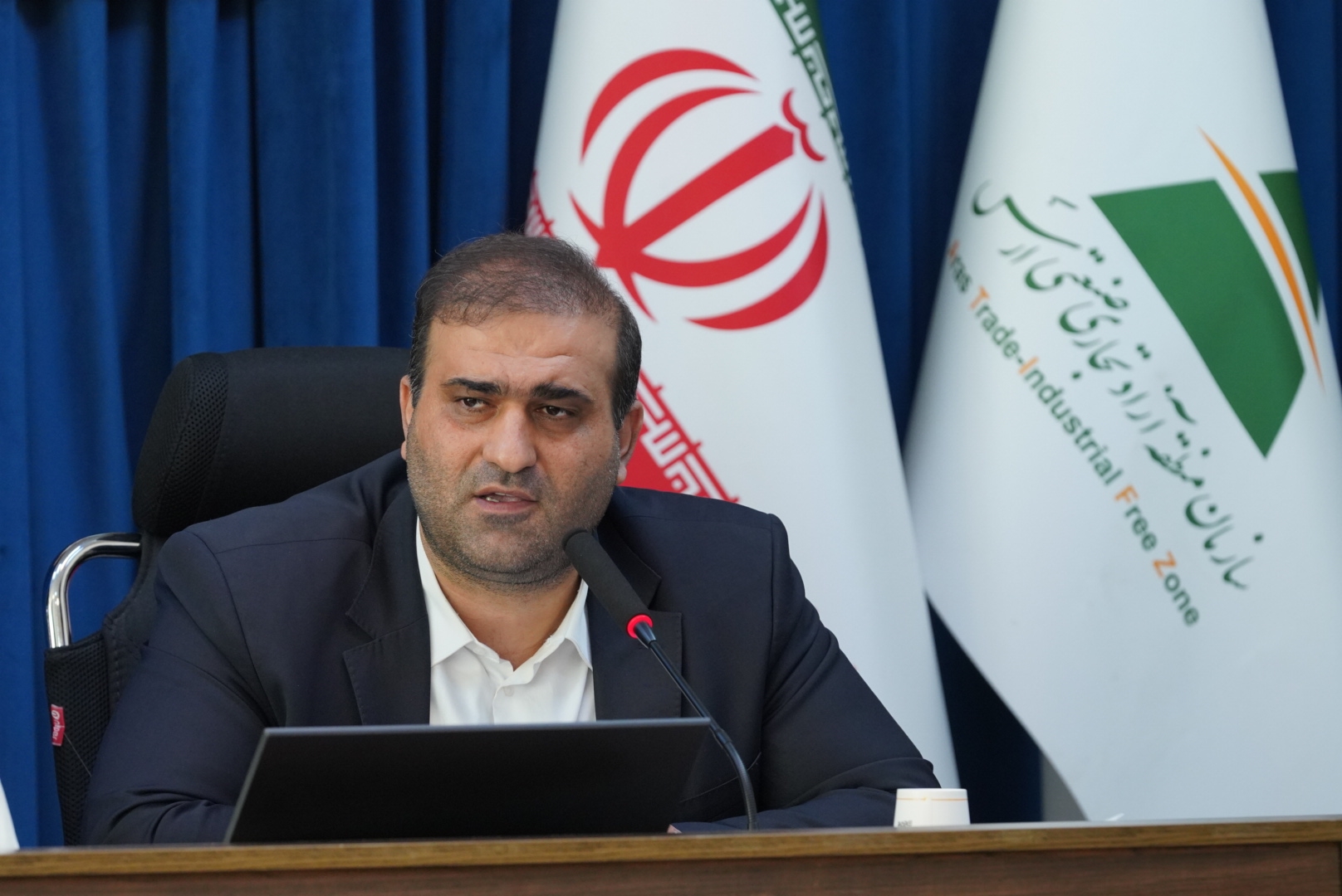 اجرای نادرست قوانین بزرگترین مانع توسعه مناطق آزاد است اجرای نادرست قوانین بزرگترین مانع توسعه مناطق آزاد است