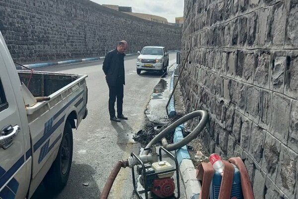 لایروبی کانال و رفع آبگرفتگی زیرگذر صاحب الامر