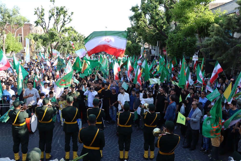 رکورد شکنی تبریزی ها در چهارمین همایش بزرگ پیاده‌روی عید غدیر