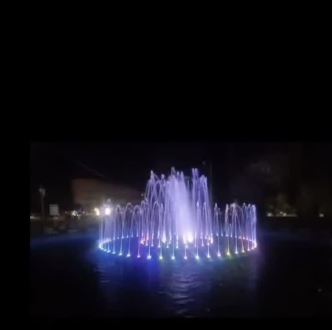 ایجاد منظره زیبای شبانه با راه اندازی آبنمای پشت موزه فوتبال آذربایجان